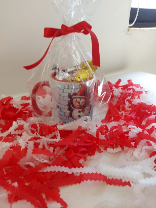 Taza color con chocolates 11 oz